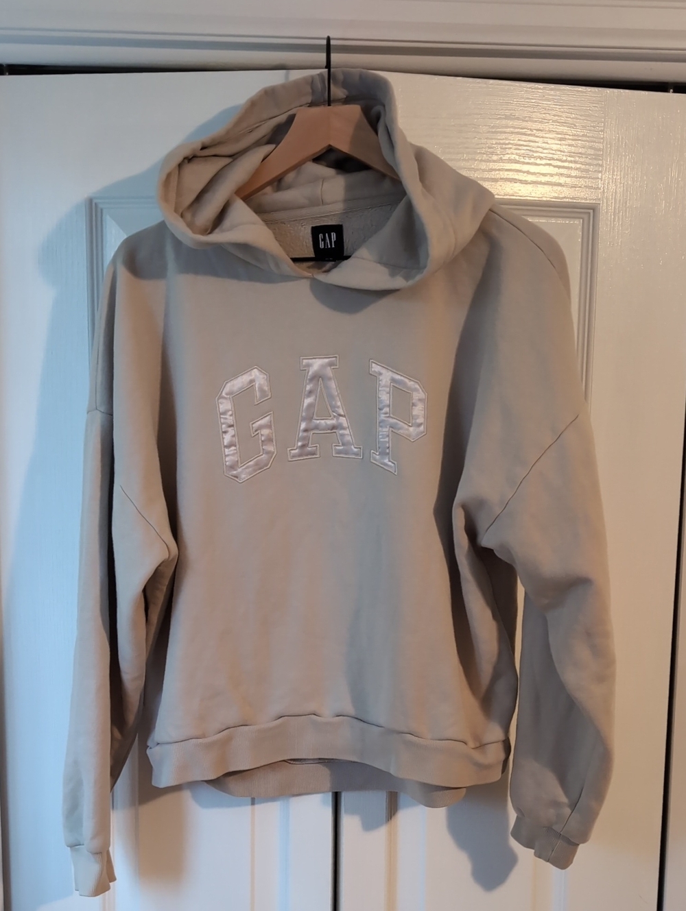 GAP Cream Hoodie with Logo (XS)